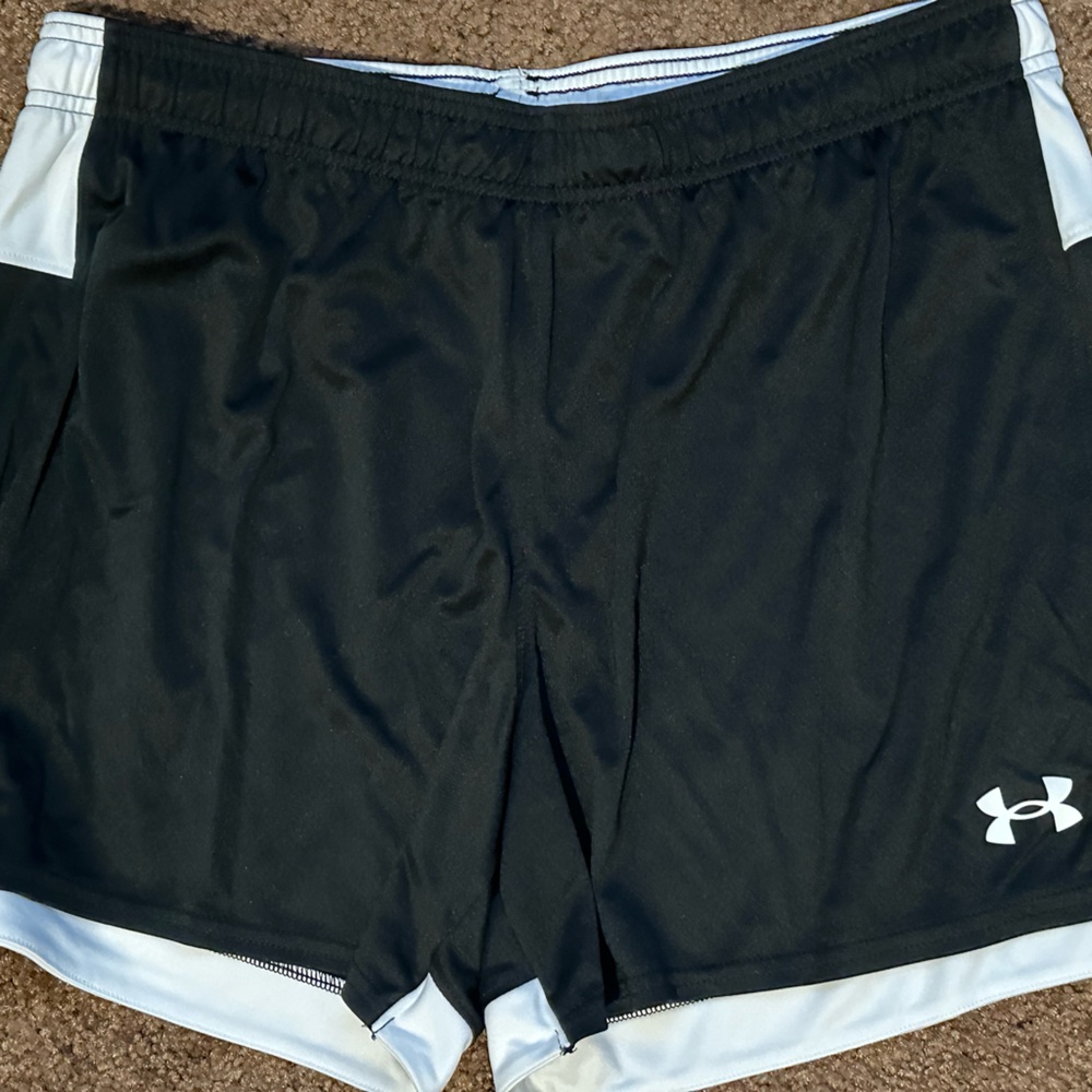 Black and white women’s under armor shorts